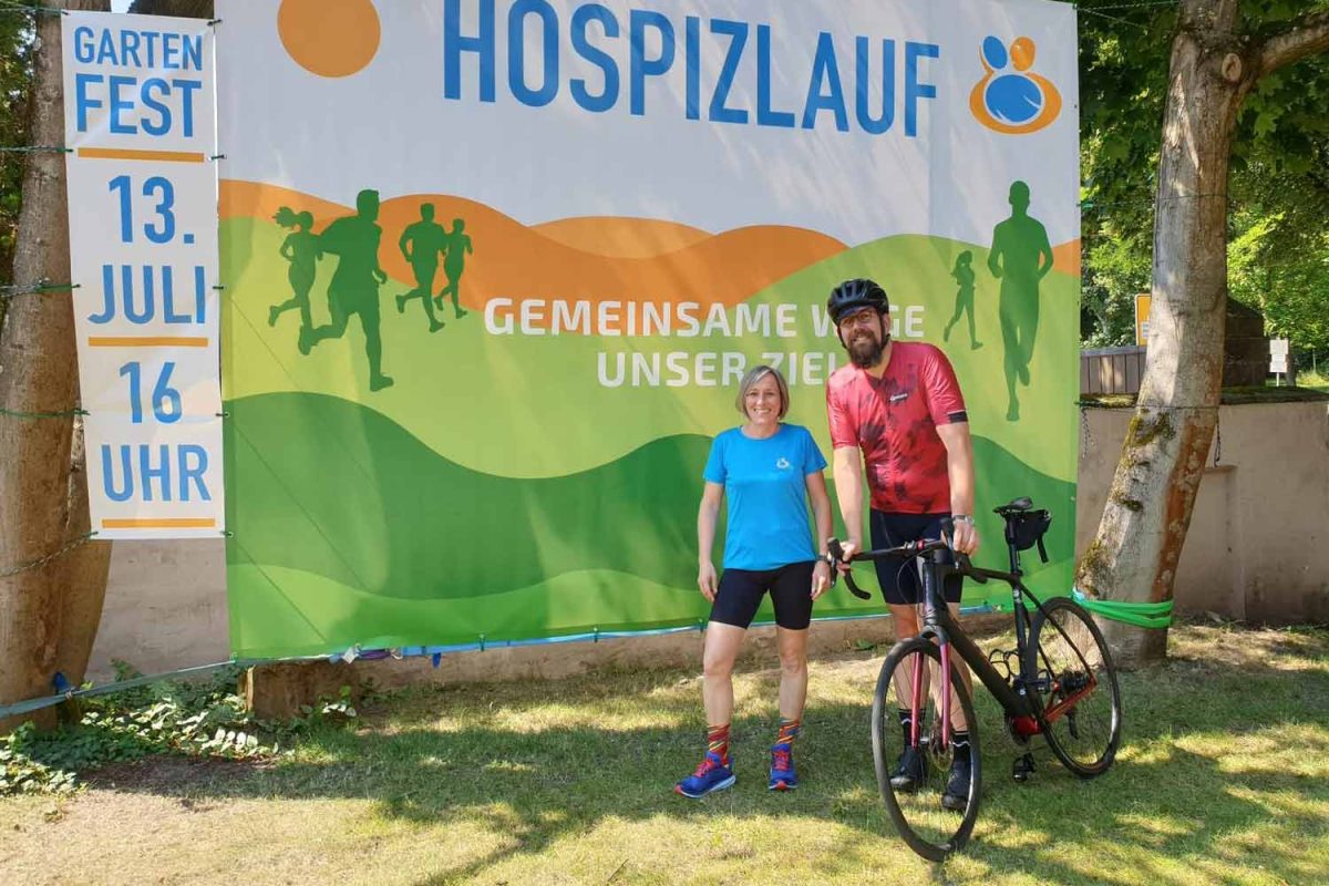 Hospizmitarbeiter bei Hospizlauf aktiv dabei